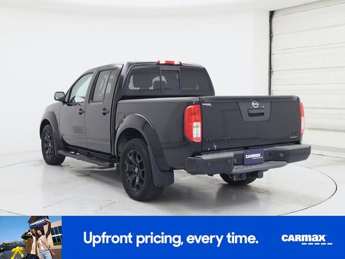 Black 2018 Nissan Frontier SV