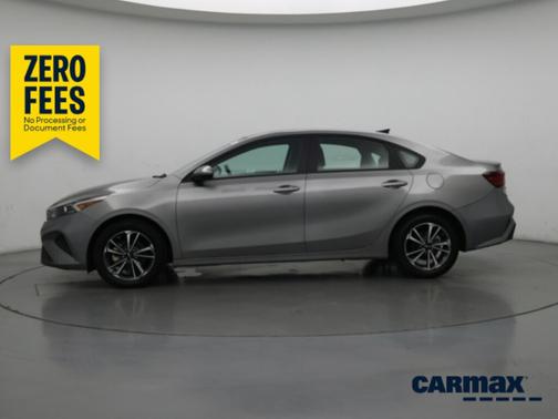 Silver 2024 Kia Forte LXS