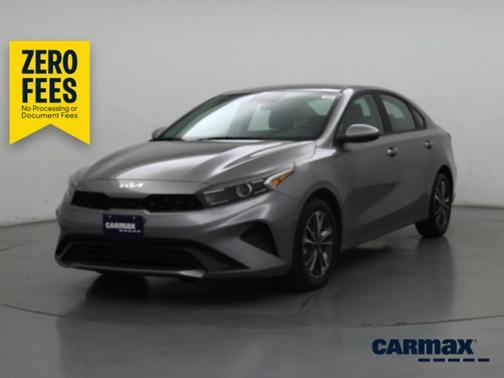 Silver 2024 Kia Forte LXS