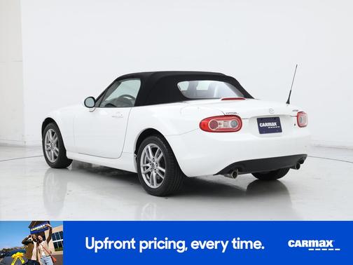 White 2015 Mazda MX-5 Miata Sport
