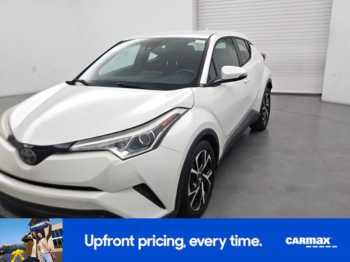 White 2018 Toyota C-HR XLE