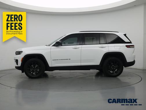 White 2025 Jeep Grand Cherokee Altitude