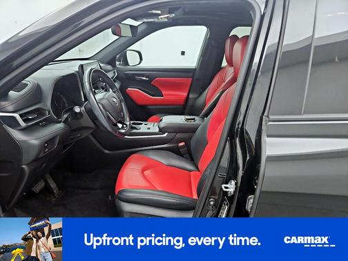 Black 2021 Toyota Highlander XSE