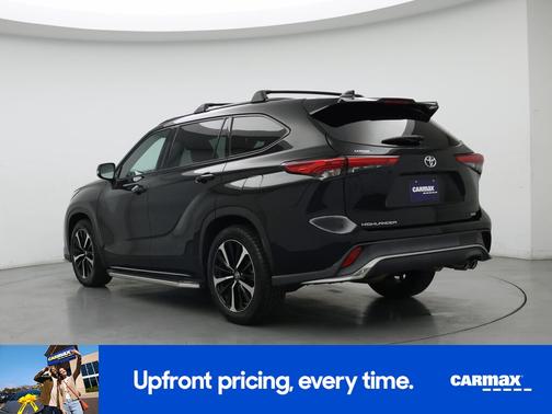 Black 2021 Toyota Highlander XSE