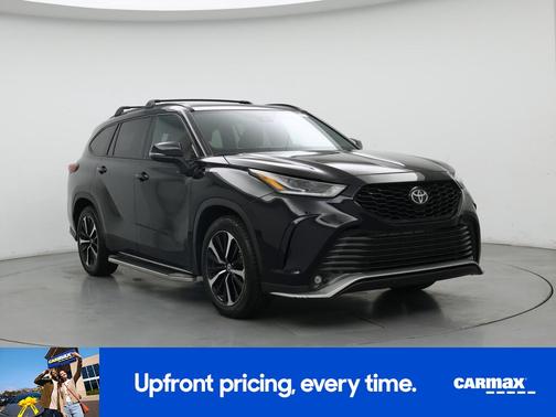 Black 2021 Toyota Highlander XSE