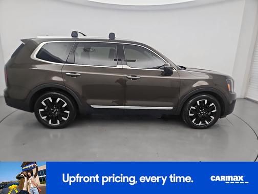Green 2023 Kia Telluride SX Prestige