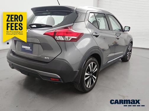 Gray 2019 Nissan Kicks SR