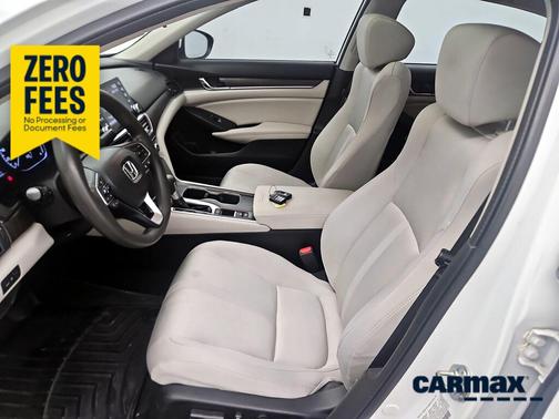 White 2018 Honda Accord EX