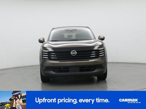 Green 2025 Nissan Kicks SV