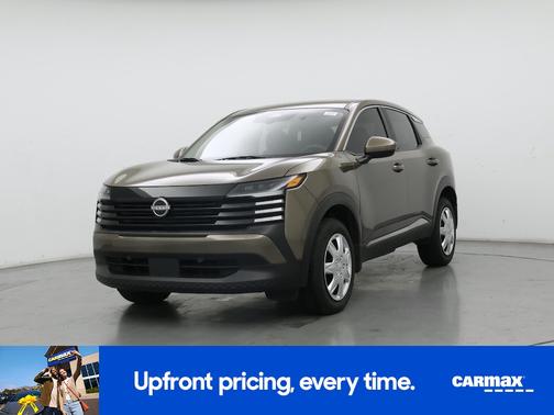 Green 2025 Nissan Kicks SV