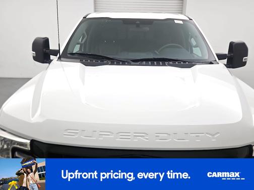 White 2022 Ford F-250 XLT