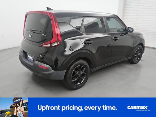 Black 2021 Kia Soul S