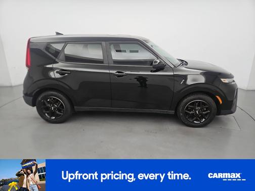 Black 2021 Kia Soul S