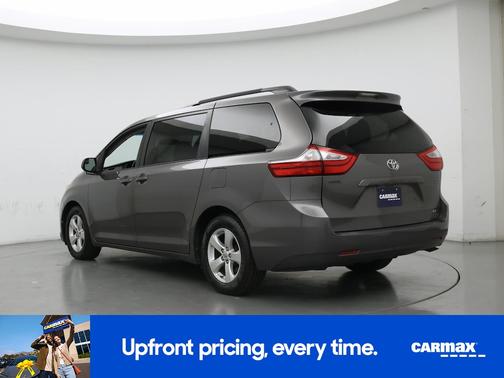 2017 Toyota Sienna LE
