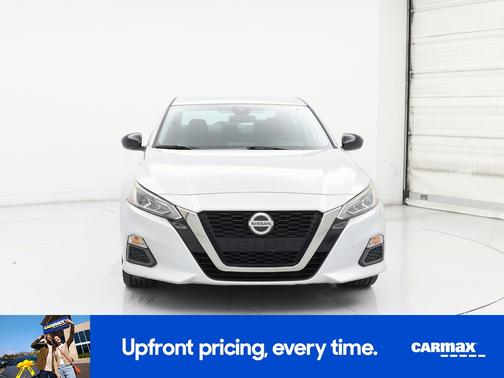 Silver 2020 Nissan Altima SR