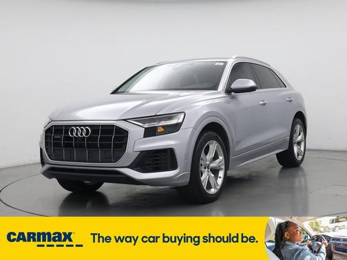 2022 Audi Q8 Premium
