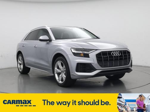 2022 Audi Q8 Premium