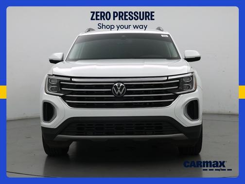 White 2024 Volkswagen Atlas SE w/Tech