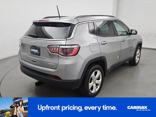 Gray 2018 Jeep Compass Latitude