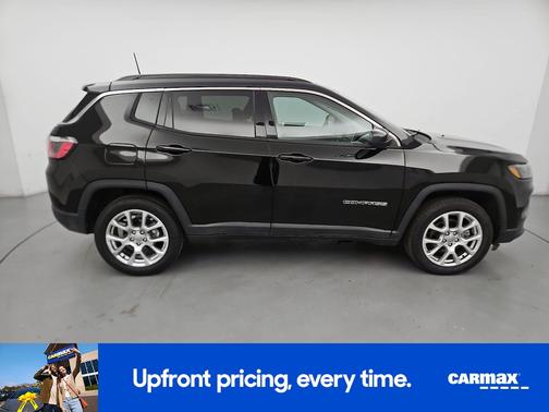 Black 2022 Jeep Compass Latitude Lux