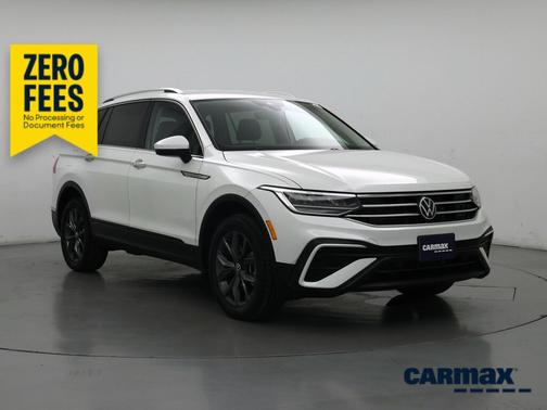 White 2023 Volkswagen Tiguan SE
