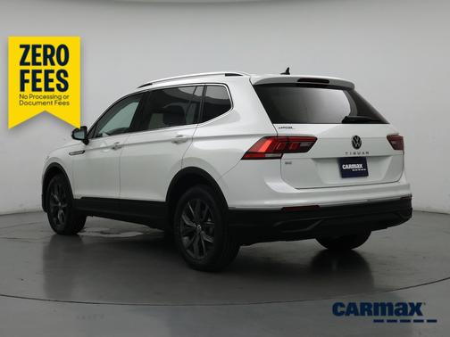 White 2023 Volkswagen Tiguan SE