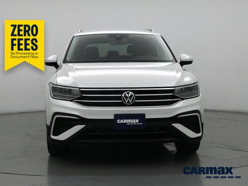 White 2023 Volkswagen Tiguan SE
