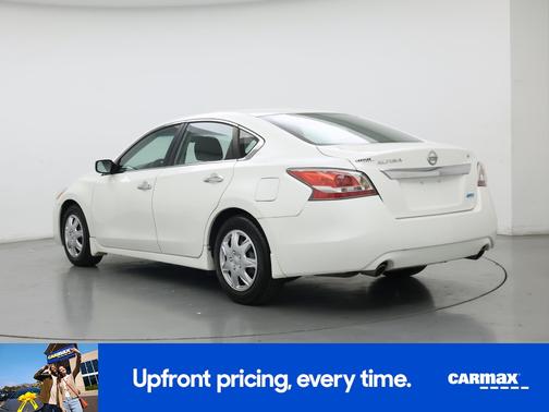 White 2014 Nissan Altima S