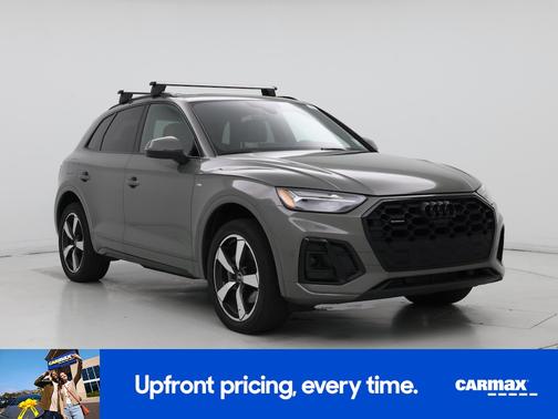 Green 2023 Audi Q5 S-Line Premium