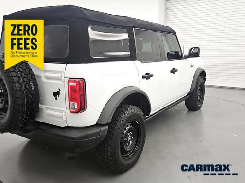 White 2023 Ford Bronco Black Diamond