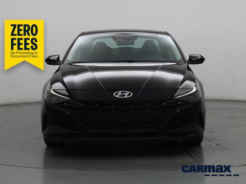 Black 2023 Hyundai ELANTRA SEL