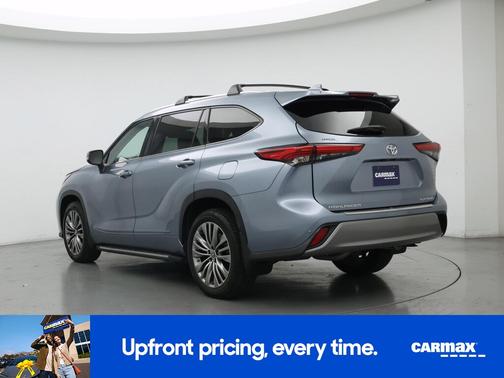 Blue 2021 Toyota Highlander Platinum