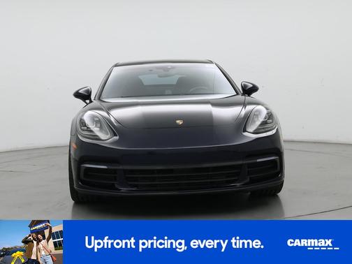 2018 Porsche Panamera 4