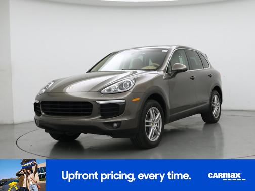 2016 Porsche Cayenne Base (Tiptronic)