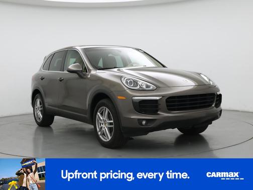 2016 Porsche Cayenne Base (Tiptronic)