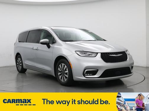 2023 Chrysler Pacifica Hybrid Limited