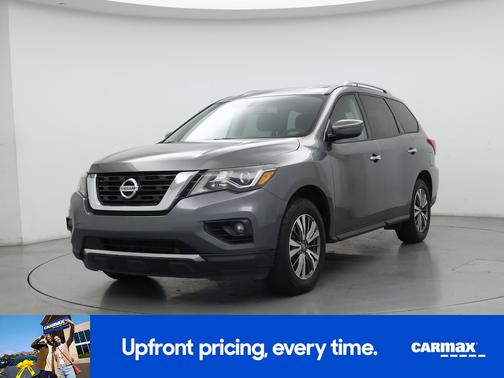 Gray 2018 Nissan Pathfinder SV