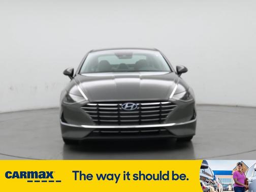2022 Hyundai SONATA SE