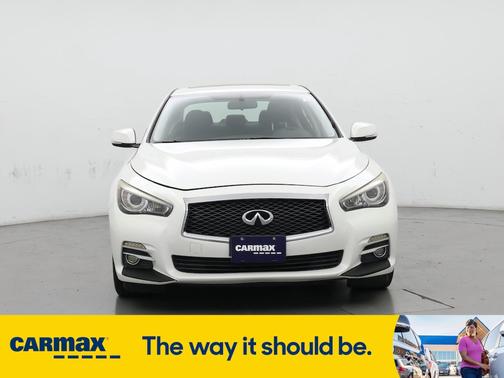 2015 INFINITI Q50