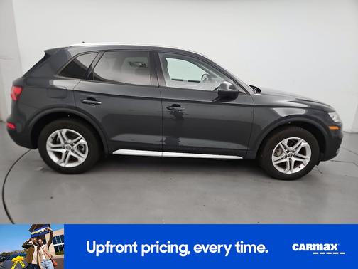 Gray 2018 Audi Q5 Premium