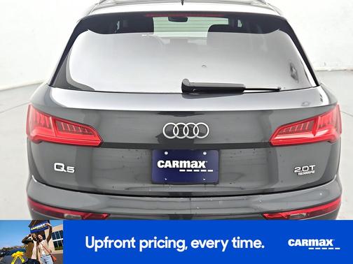 Gray 2018 Audi Q5 Premium
