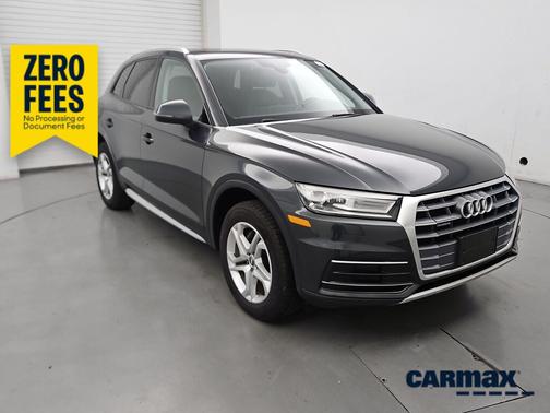Gray 2018 Audi Q5 Premium