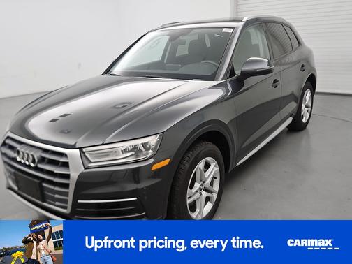 Gray 2018 Audi Q5 Premium