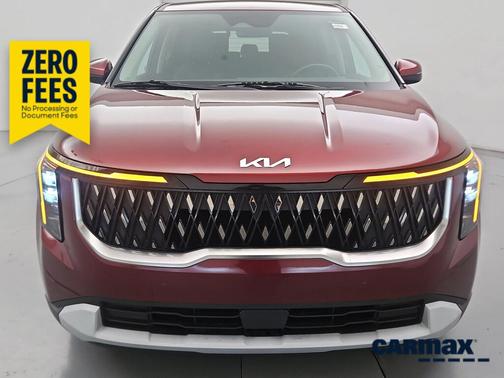 Red 2025 Kia Carnival LXS