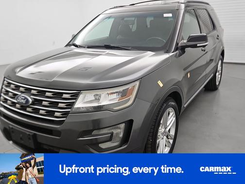 Gray 2017 Ford Explorer XLT