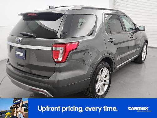 Gray 2017 Ford Explorer XLT
