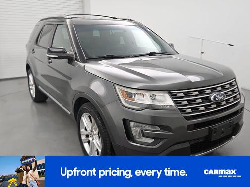 Gray 2017 Ford Explorer XLT