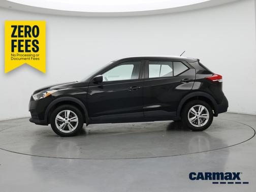 Black 2019 Nissan Kicks S