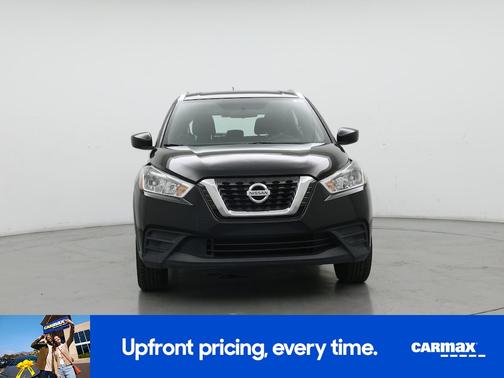 Black 2019 Nissan Kicks S
