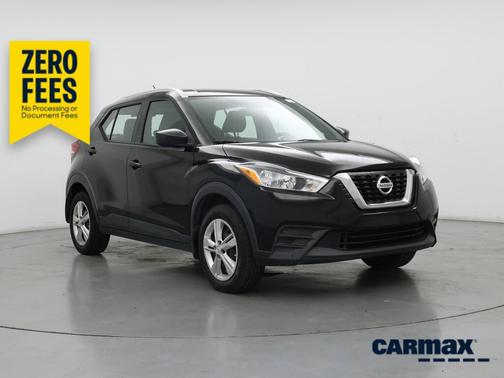 Black 2019 Nissan Kicks S
